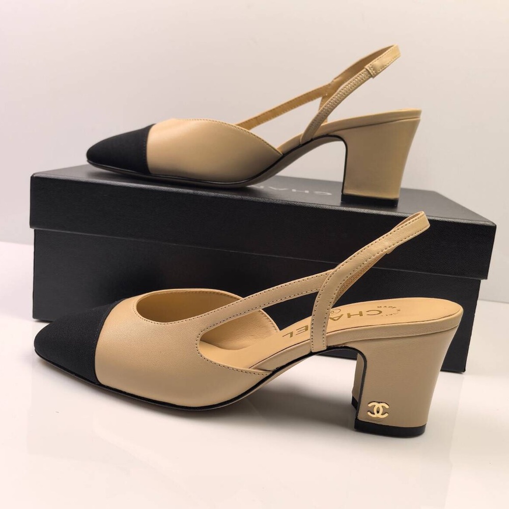 CHANEL Two-Tone Slingback Heels - Picture 7 of 8